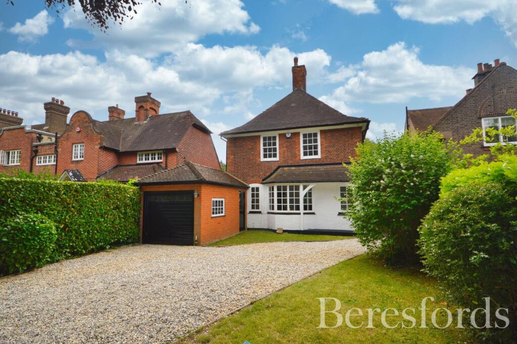 Main image of property: Reed Pond Walk, Gidea Park, RM2
