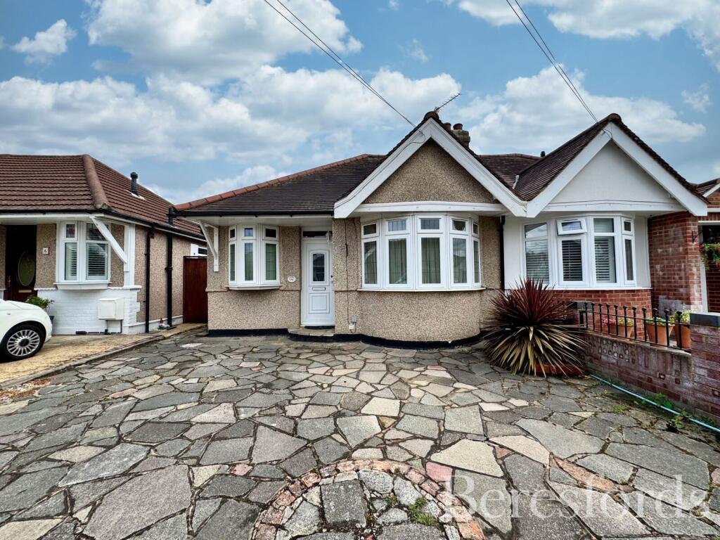 Main image of property: Chiltern Gardens, Hornchurch, RM12