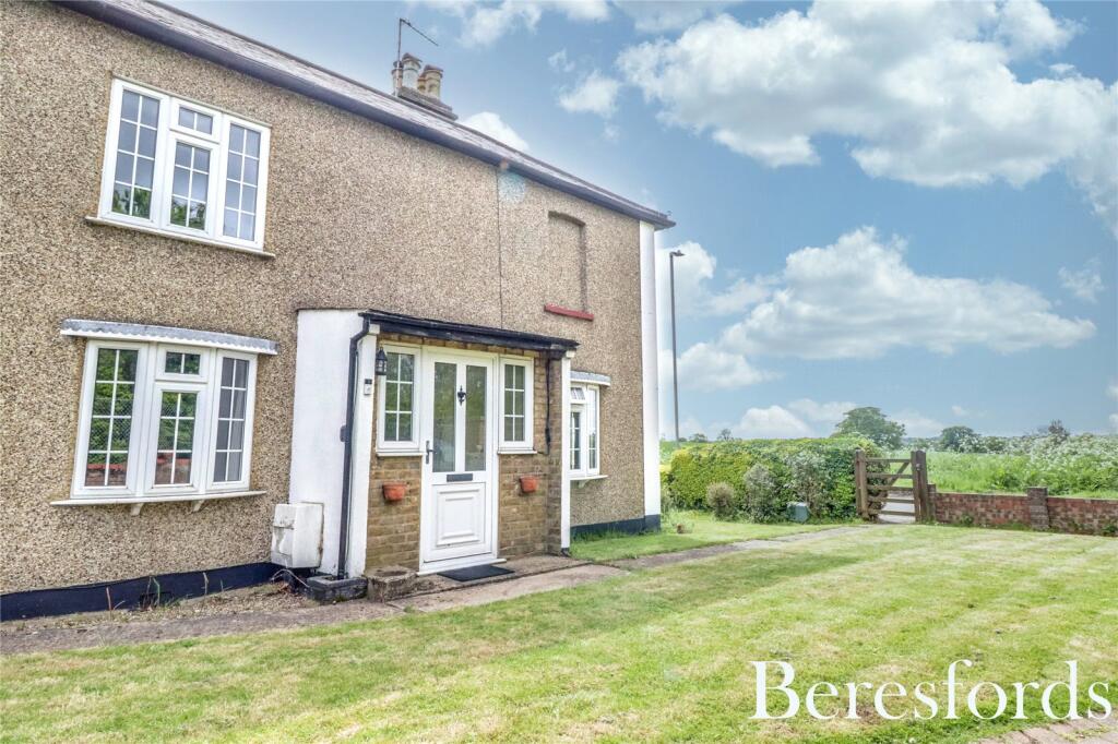 3 bedroom semidetached house for sale in Church Road, Mountnessing, CM13
