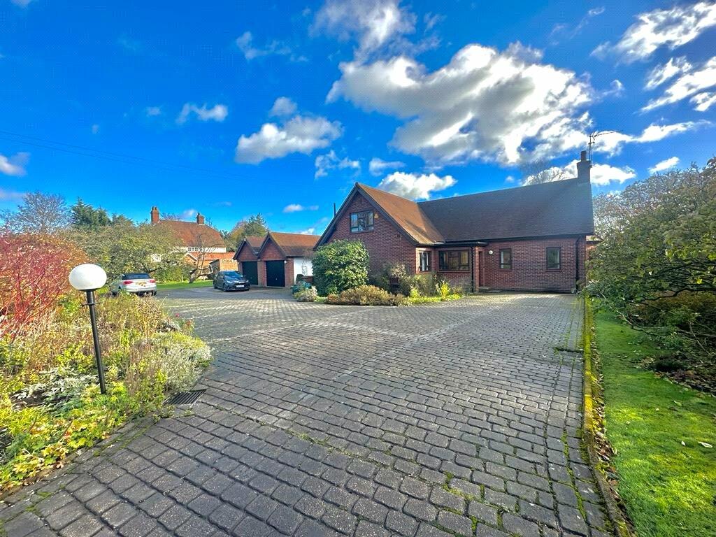 4 bedroom detached house for sale in High Street, Ingatestone, CM4