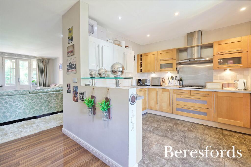 Additional property image - Stonegate, The Limes, CM4