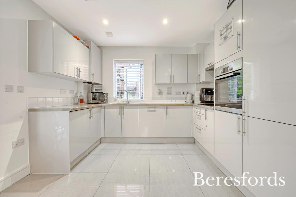 Additional property image - Bell Mead Heights, Bell Mead, Ingatestone, CM4