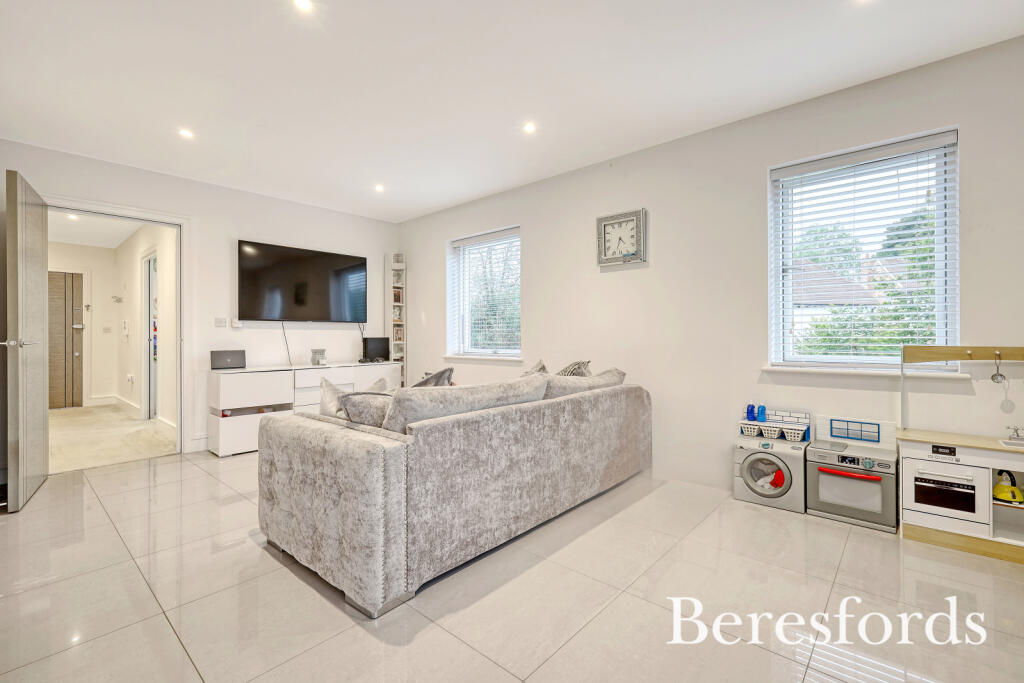 Additional property image - Bell Mead Heights, Bell Mead, Ingatestone, CM4