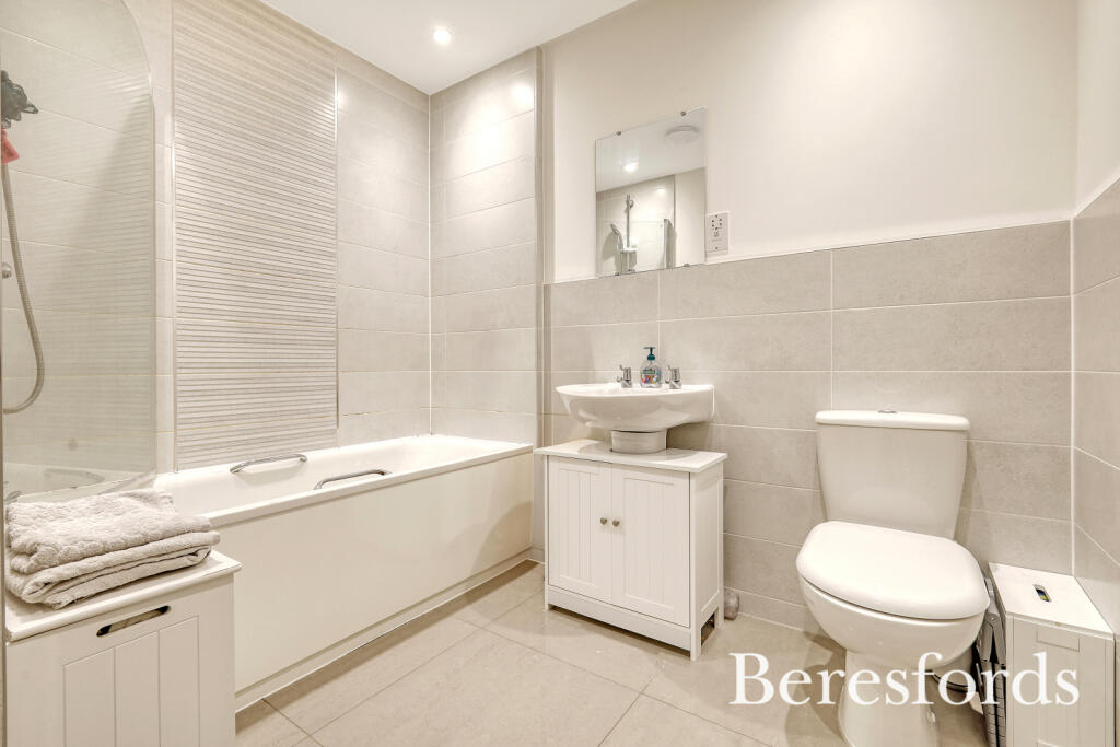 Additional property image - Bell Mead Heights, Bell Mead, Ingatestone, CM4