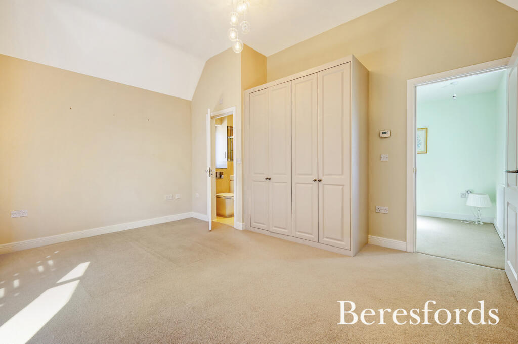 Additional property image - Brookmans View, Stock, CM4