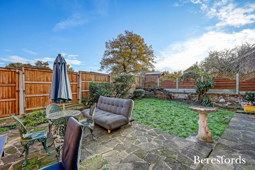 Additional property image - The Gardens, Doddinghurst, CM15