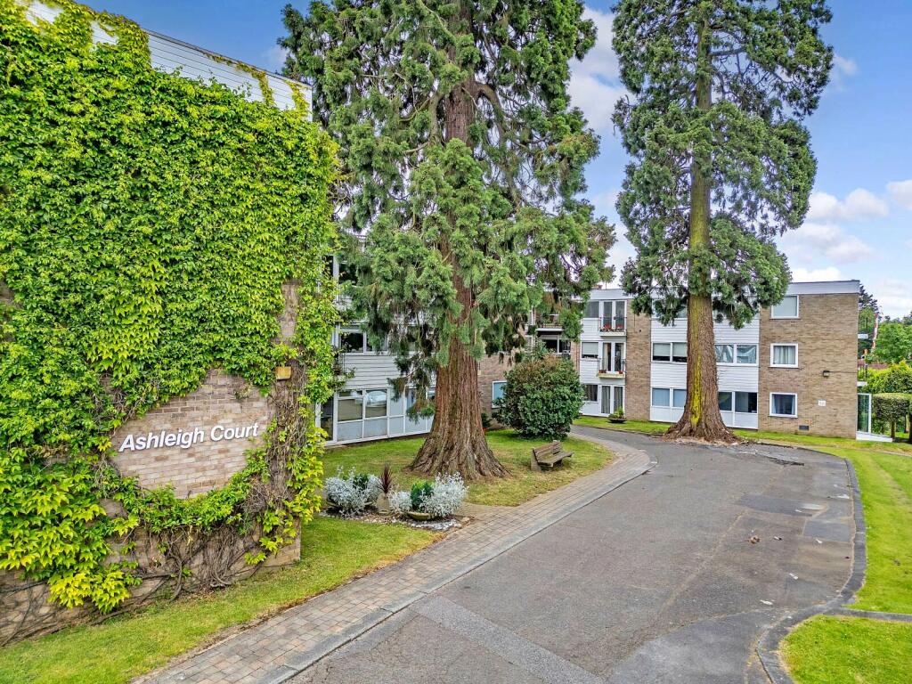 Additional property image - Station Lane, Ingatestone, CM4