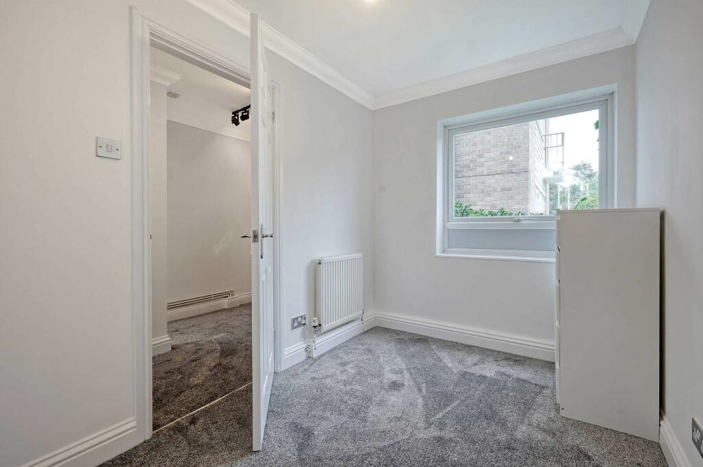 Additional property image - Station Lane, Ingatestone, CM4