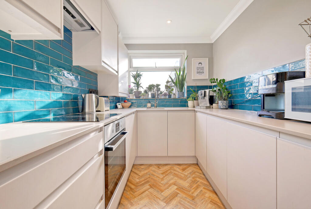 Additional property image - Station Lane, Ingatestone, CM4