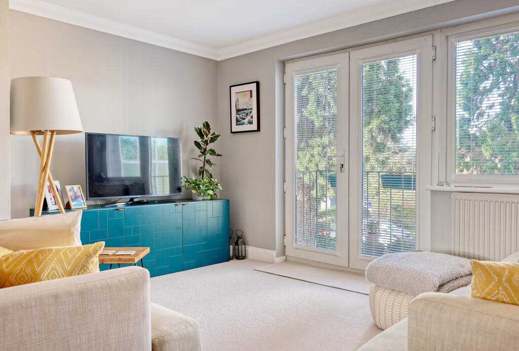 Additional property image - Station Lane, Ingatestone, CM4