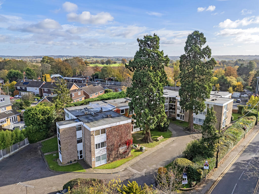 Additional property image - Station Lane, Ingatestone, CM4