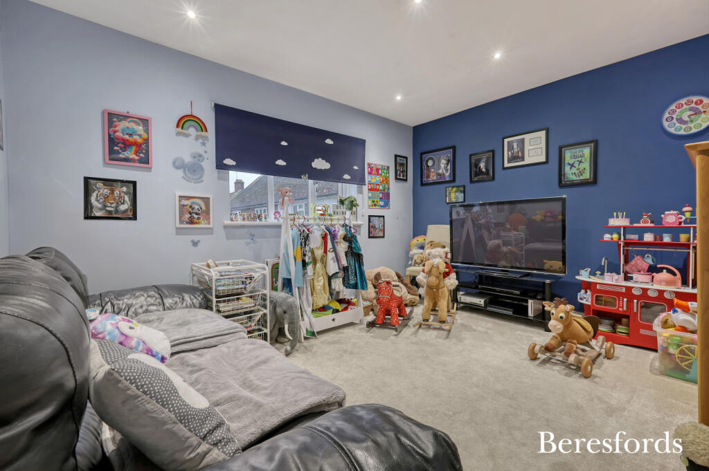Additional property image - St. Lawrence Gardens, Blackmore, CM4