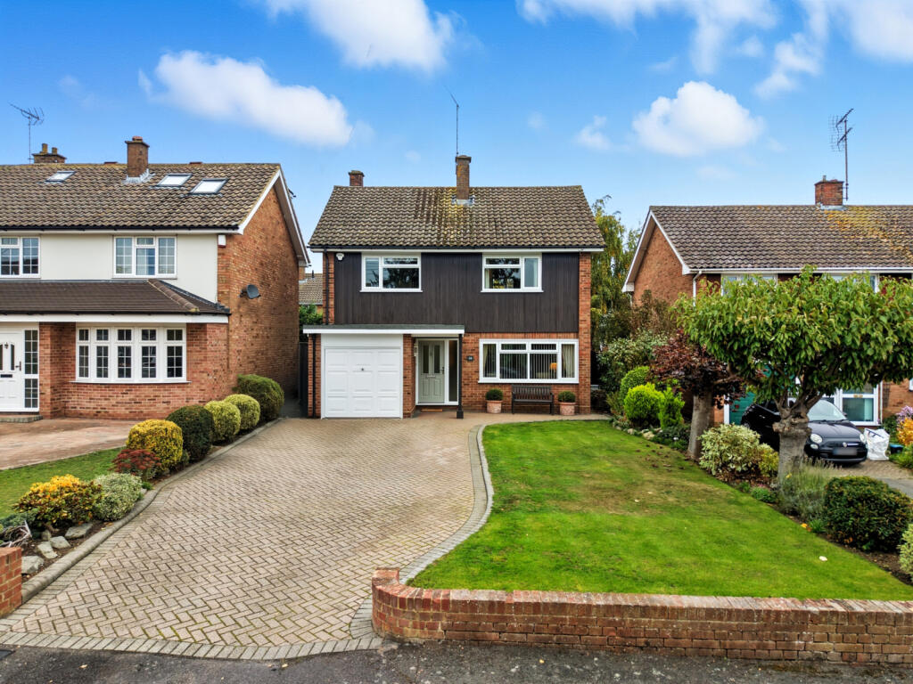Main image of property: The Paddocks, Ingatestone, CM4
