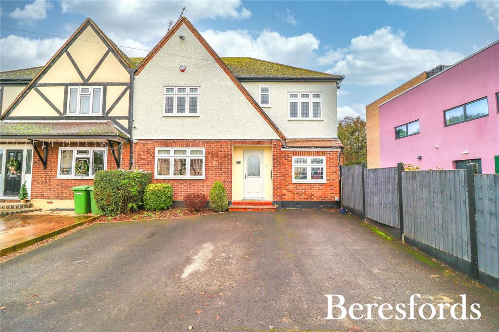 4 bedroom semidetached house for sale in Marlborough Gardens