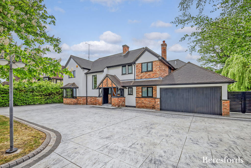 Main image of property: Widworthy Hayes, Hutton Mount, CM13