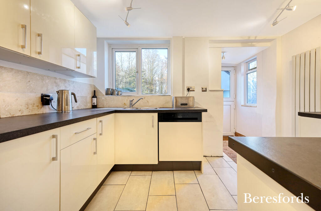 Additional property image - Boyton Cross, Roxwell, CM1