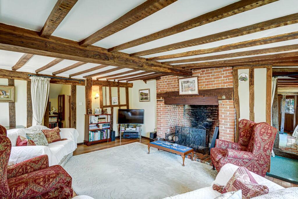 Additional property image - Doddinghurst Road, Pilgrims Hatch, CM15