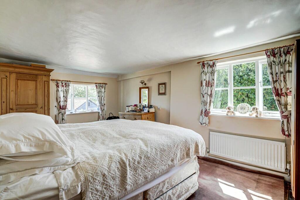 Additional property image - Doddinghurst Road, Pilgrims Hatch, CM15