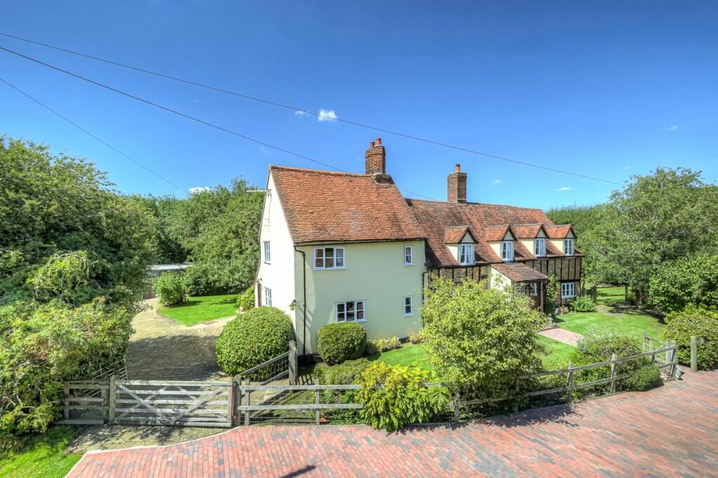 Additional property image - Doddinghurst Road, Pilgrims Hatch, CM15