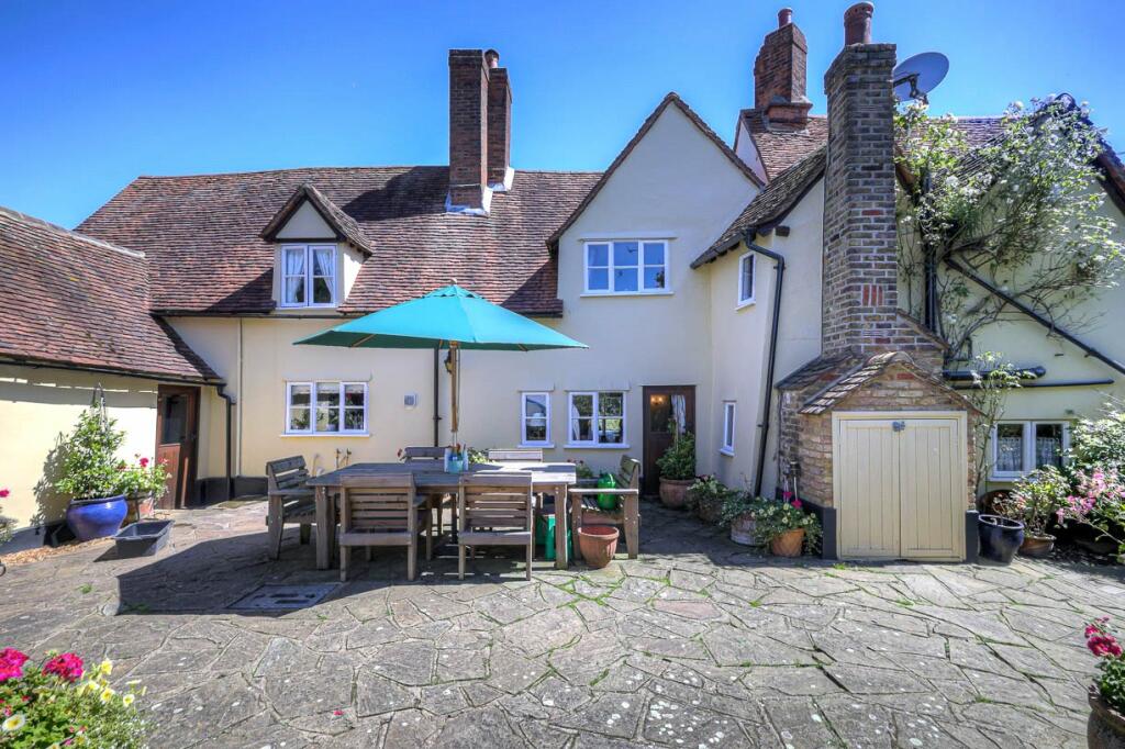 Additional property image - Doddinghurst Road, Pilgrims Hatch, CM15