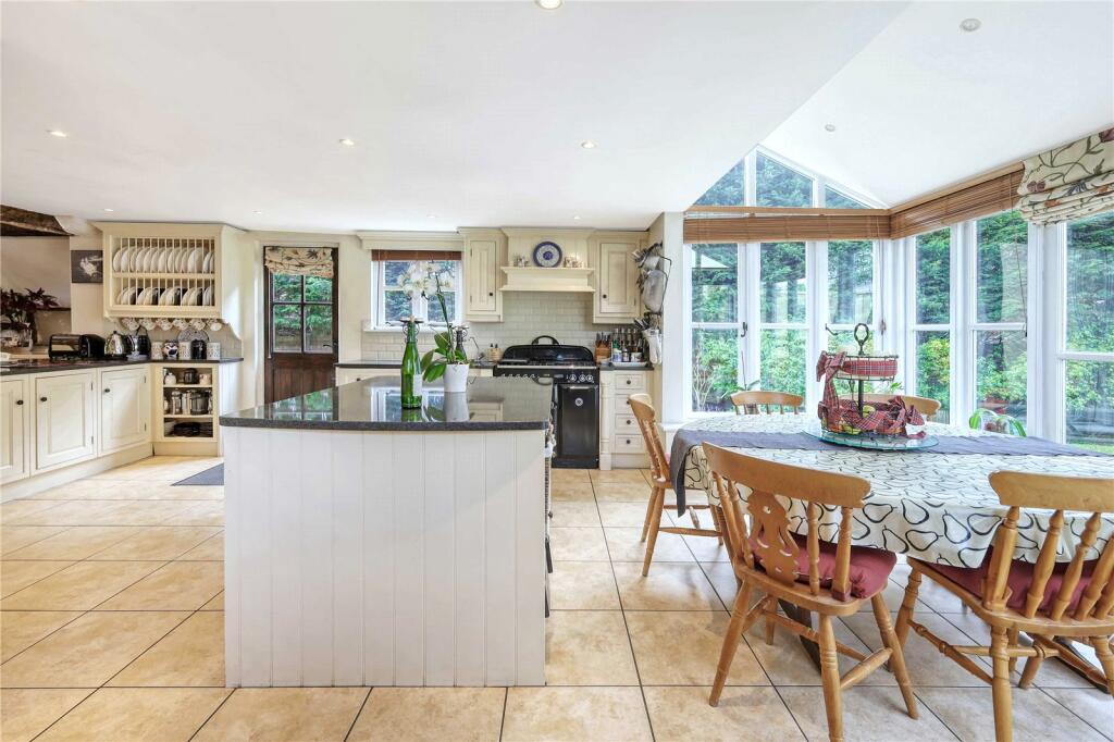 Additional property image - Stebbing Road, Felsted, CM6