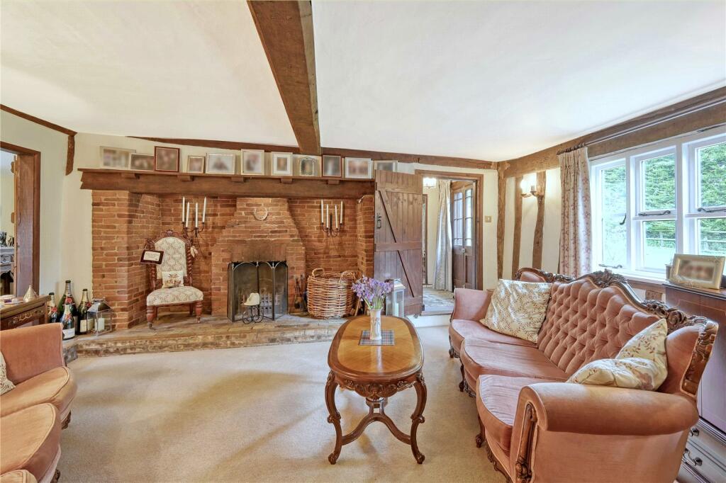 Additional property image - Stebbing Road, Felsted, CM6