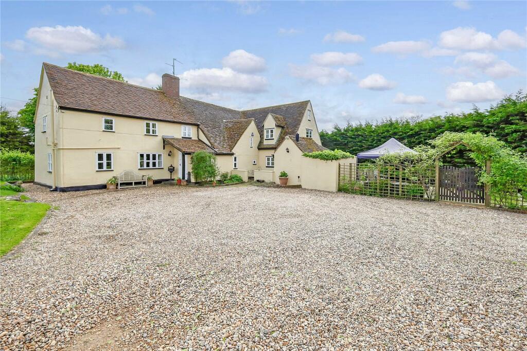 Additional property image - Stebbing Road, Felsted, CM6
