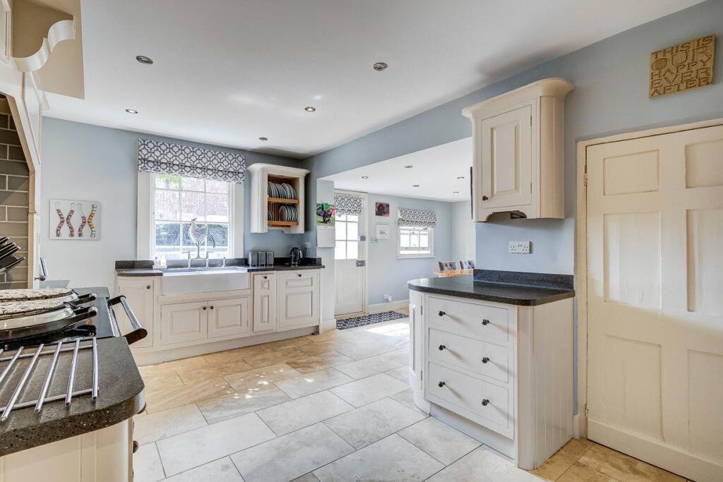 Additional property image - Church Street, Great Baddow, CM2