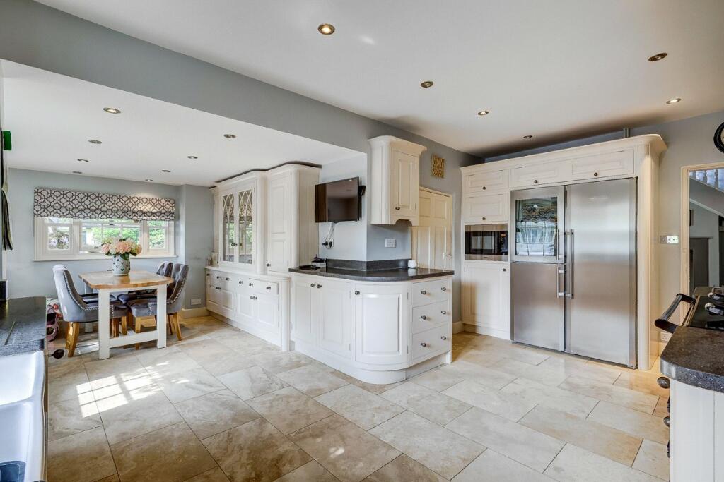 Additional property image - Church Street, Great Baddow, CM2