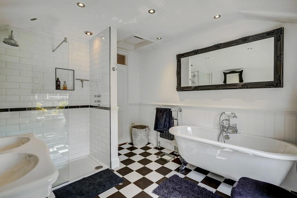 Additional property image - Church Street, Great Baddow, CM2