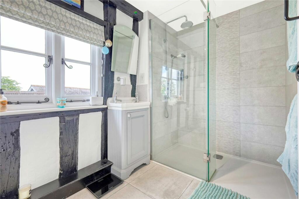Additional property image - Newney Green, Chelmsford, CM1