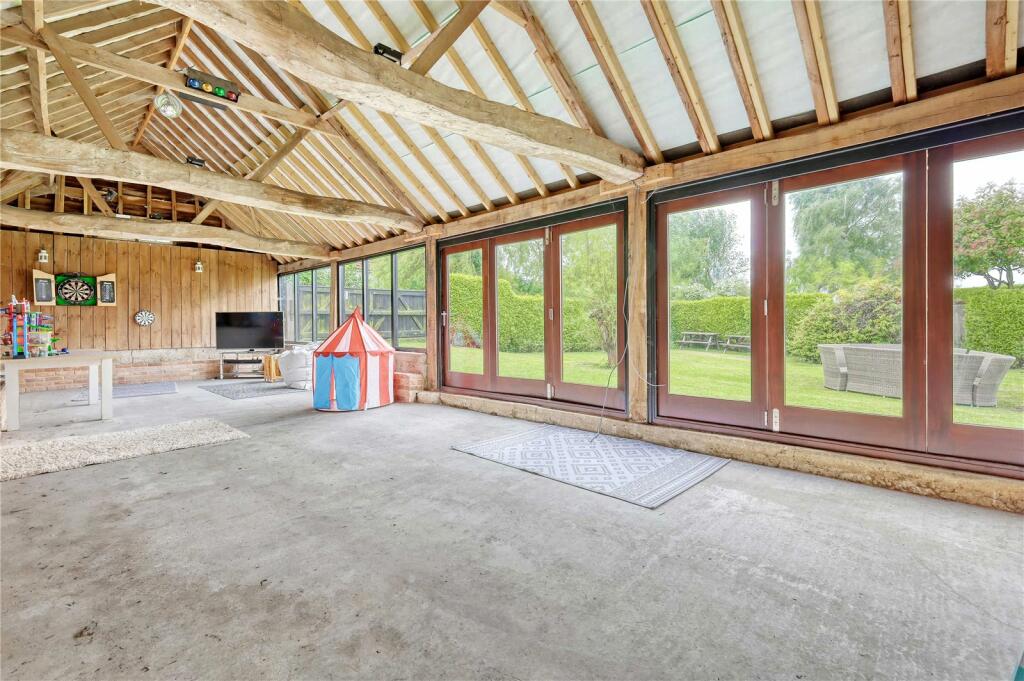 Additional property image - Newney Green, Chelmsford, CM1