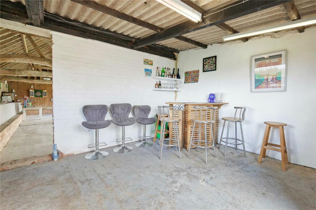 Additional property image - Newney Green, Chelmsford, CM1
