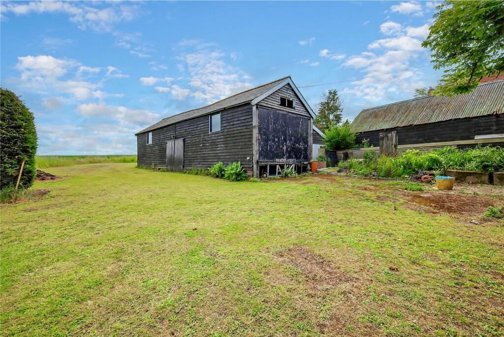 Additional property image - Newney Green, Chelmsford, CM1
