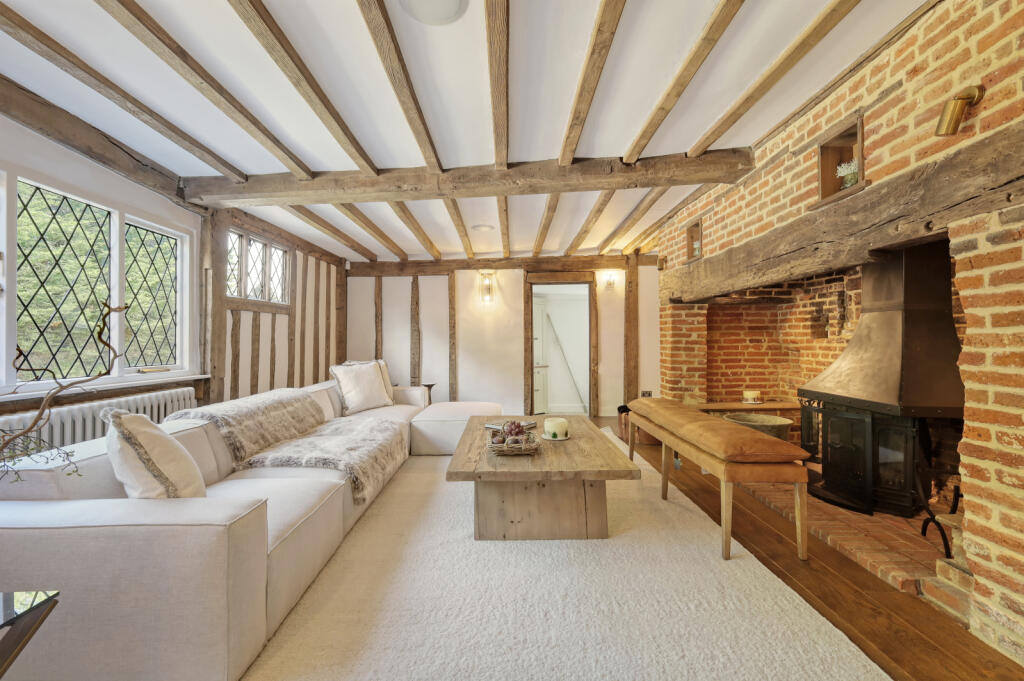 Additional property image - Outings Lane, Doddinghurst, CM15