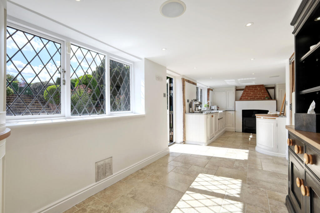 Additional property image - Outings Lane, Doddinghurst, CM15