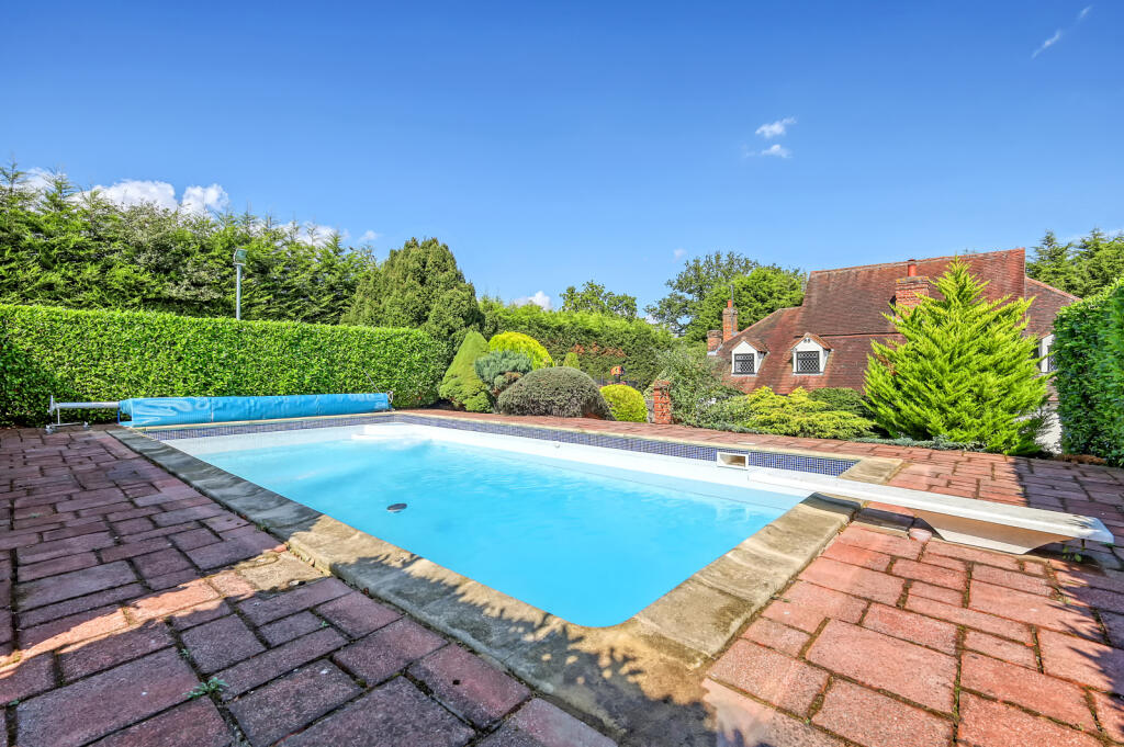Additional property image - Outings Lane, Doddinghurst, CM15