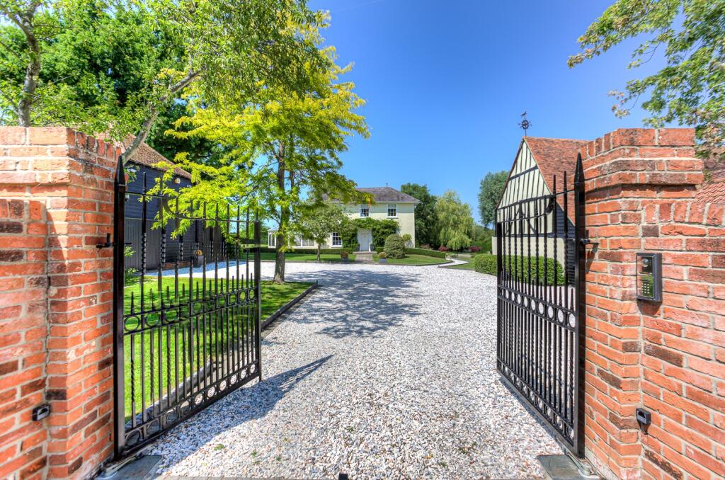 Main image of property: Hay Green Lane, Blackmore, CM4
