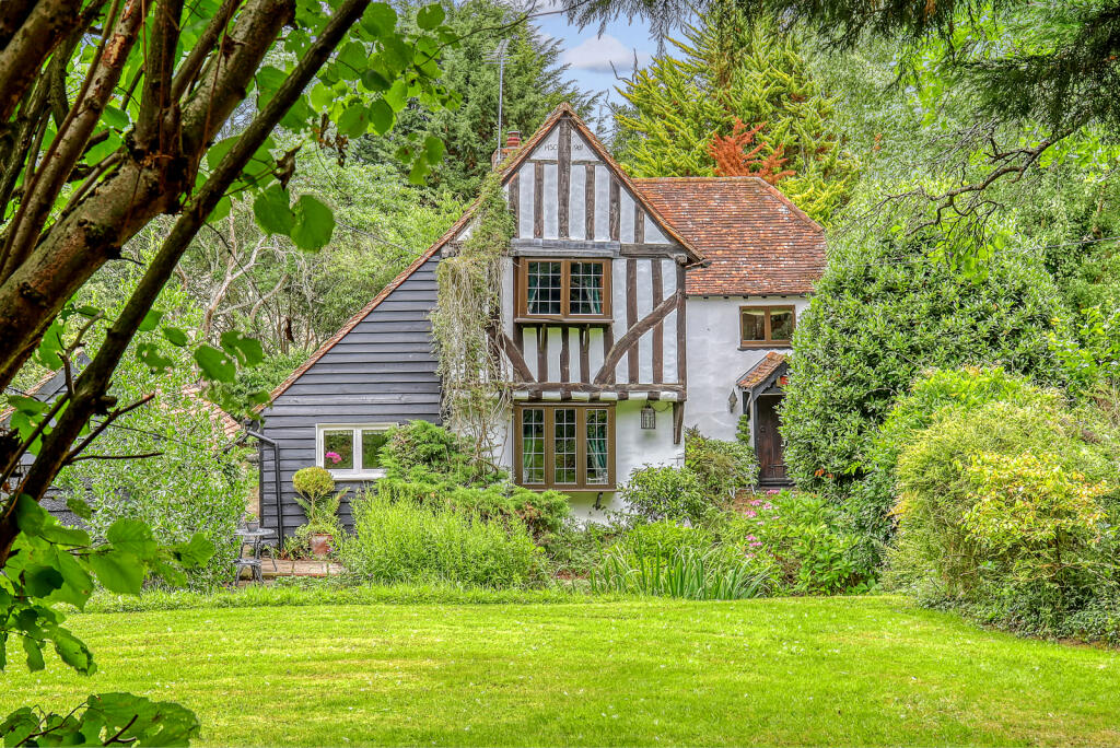 Main image of property: Childerditch Street, Little Warley, CM13