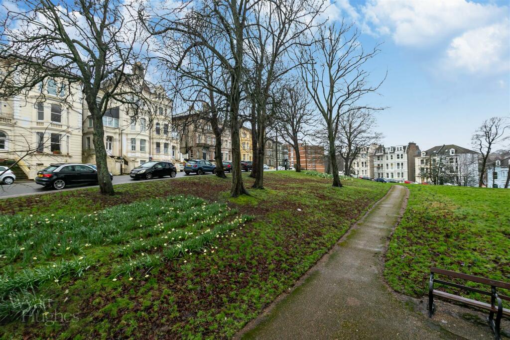 2 bedroom apartment for sale in Cornwallis Gardens, Hastings, TN34