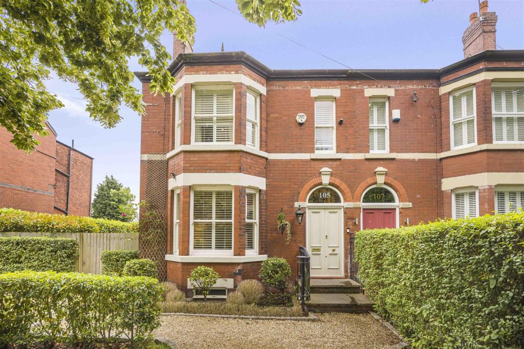 Main image of property: The Crescent, Stockport