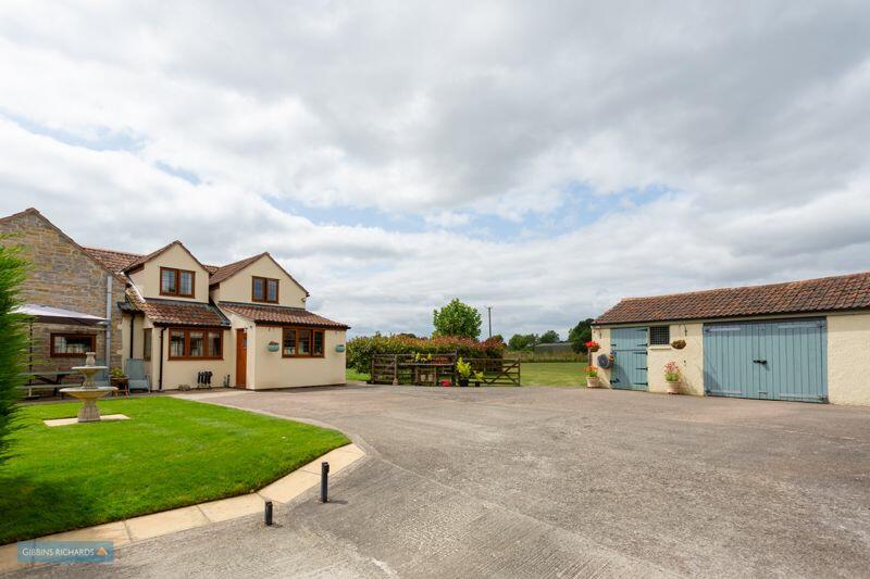 Main image of property: NEWPORT, WRANTAGE - Stables and 2 acres!