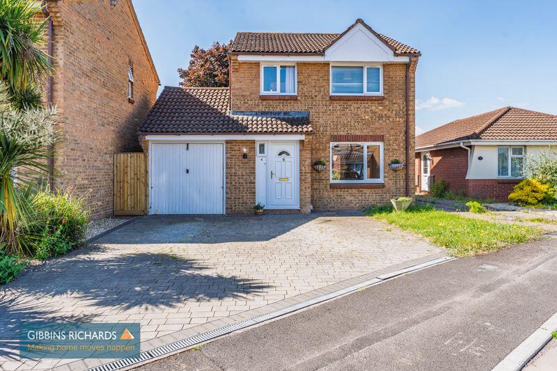3 bedroom detached house