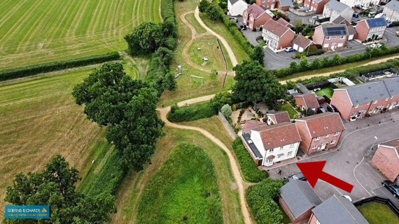 3 bedroom detached house