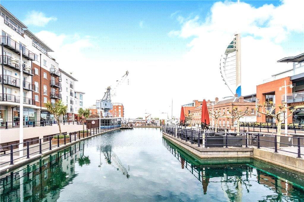 1 bedroom apartment for sale in Gunwharf Quays, Portsmouth, Hampshire, PO1