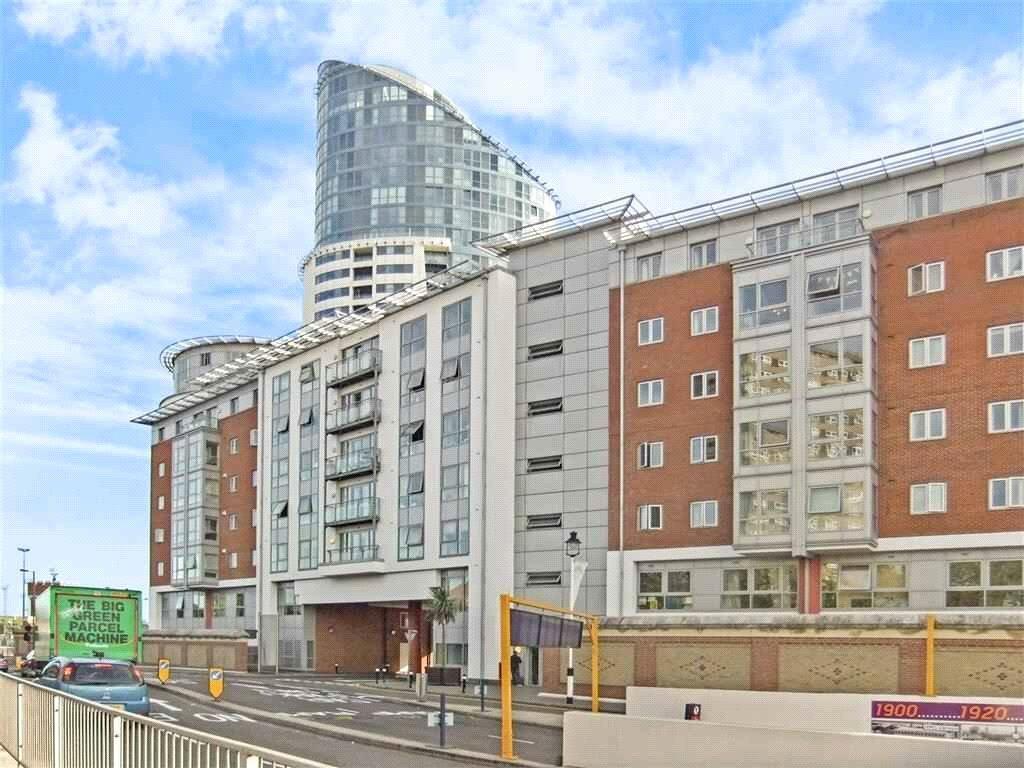 Studio flat for sale in Gunwharf Quays, Portsmouth, Hampshire, PO1