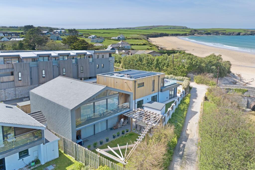 Main image of property: Grebe Cottage, Harlyn Bay, PL28