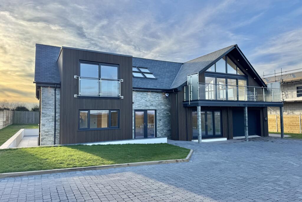 Main image of property: Estuary View, High Lanes, PL27