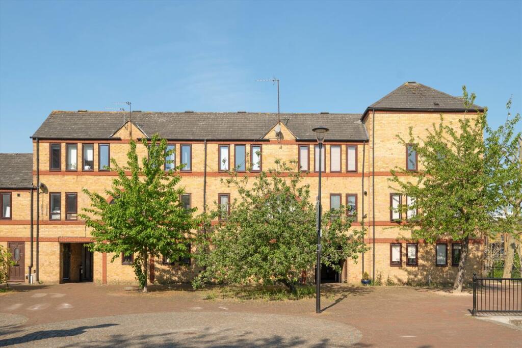 Main image of property: Spirit Quay, Wapping