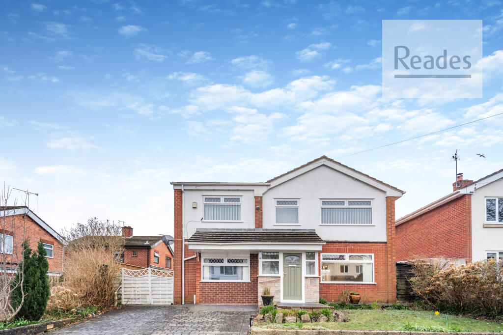 4 bedroom detached house for sale in Wood Ville, Mancot CH5 2, CH5